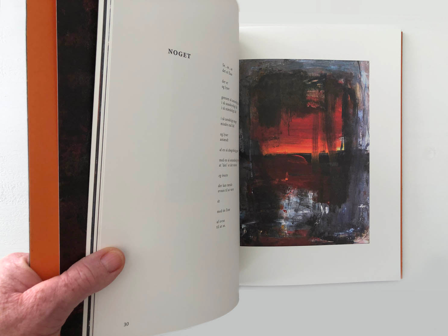 Peter Ejlerskov kunst i bogen ESSE side 30 med digt og mørkt maleri