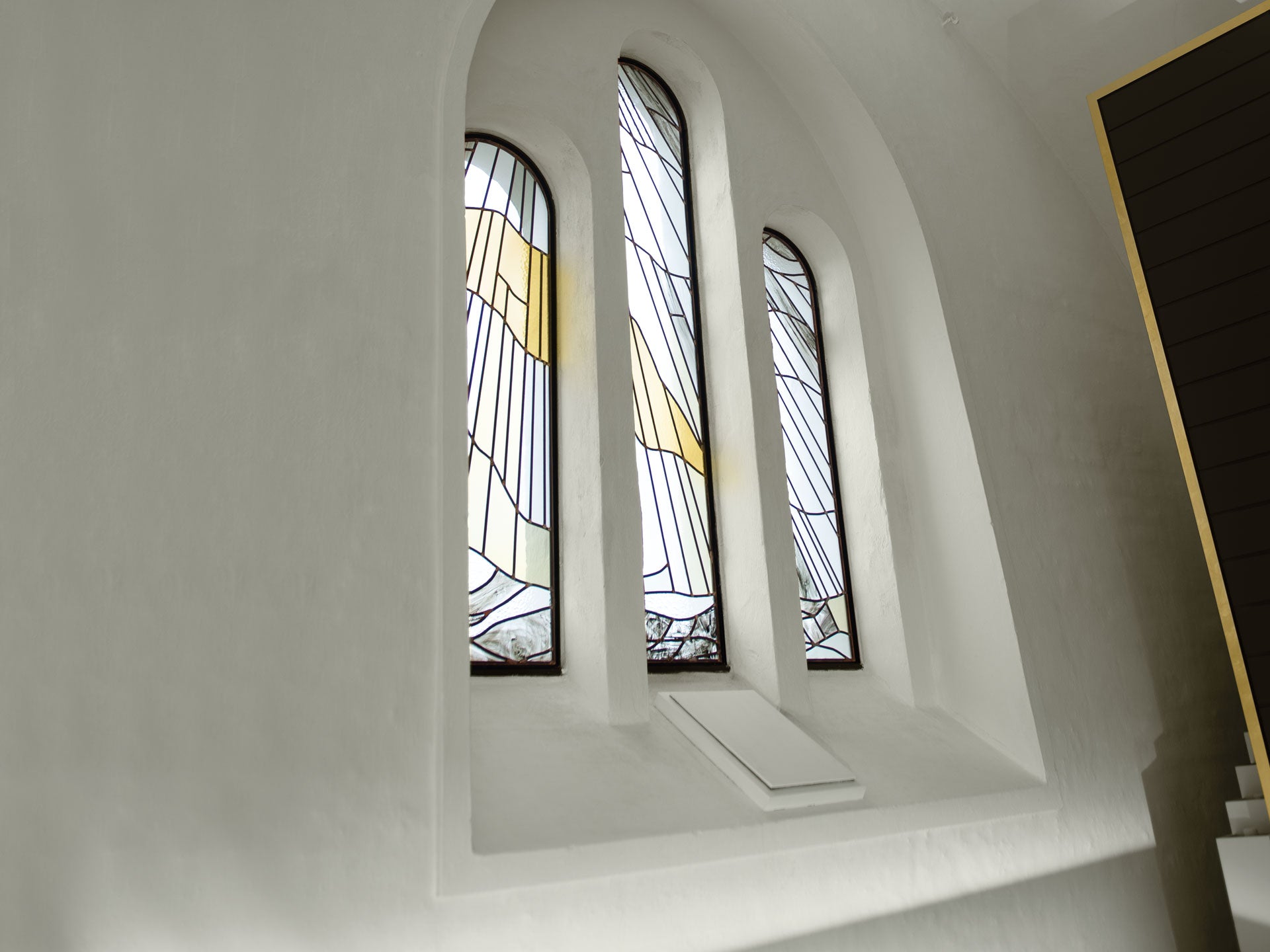 Gavlruder fra kirkeudsmykning af Peter Ejlerskov i Sir Kirke