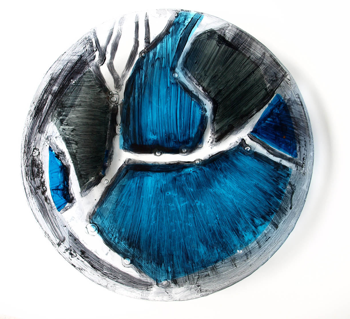 Blå og grå glasskål, Peter Ejlerskov kunst på Dronninglund Kunstcenter